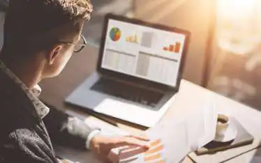 benchmarking in procurement